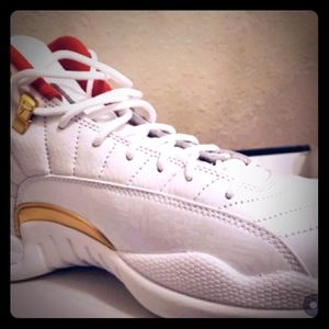 Jordan fiba 12